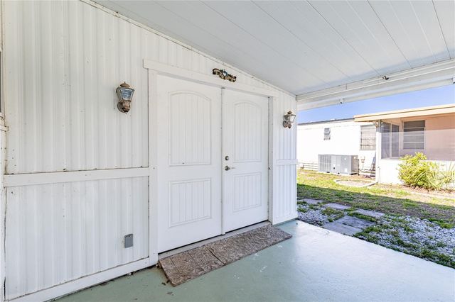 1026 CAPELLA DRIVE, Tavares, FL 32778