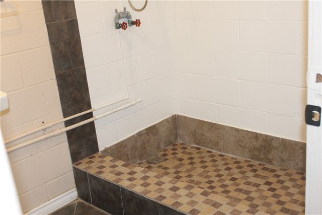 125 Lagarto Ferry, Mathis, TX 78368