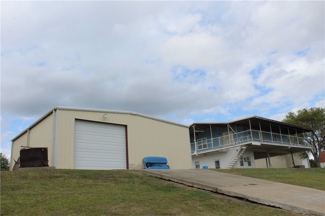 125 Lagarto Ferry, Mathis, TX 78368