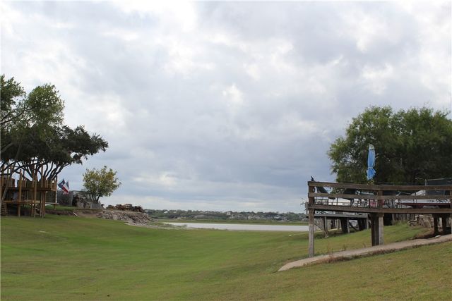 125 Lagarto Ferry, Mathis, TX 78368