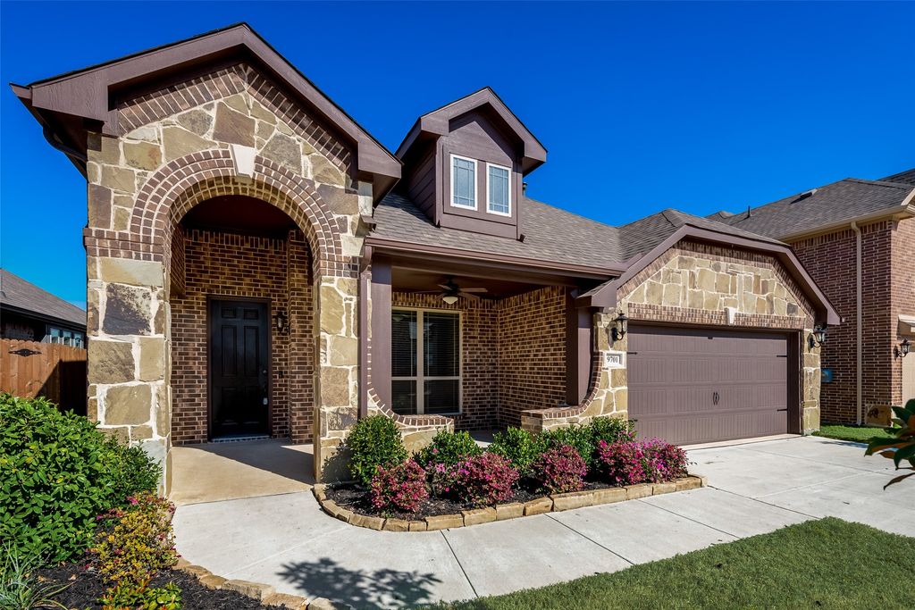 9701 Athens Drive, Denton, TX 76226