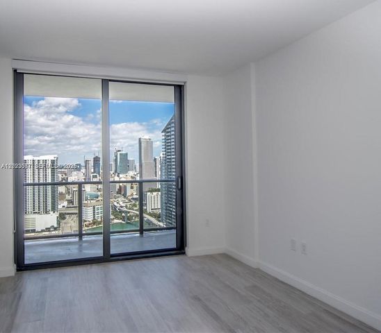 45 SW 9th St 3501, Miami, FL 33130