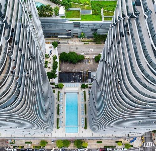 45 SW 9th St 3501, Miami, FL 33130