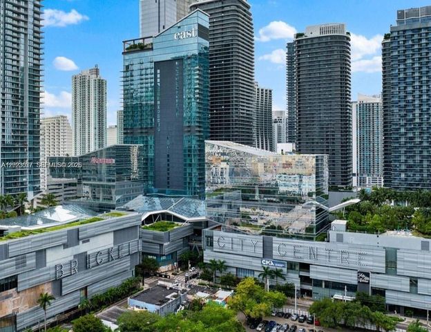 45 SW 9th St 3501, Miami, FL 33130