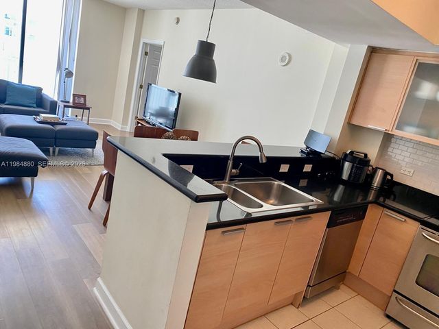 140 S Dixie Hwy 704, Hollywood, FL 33020