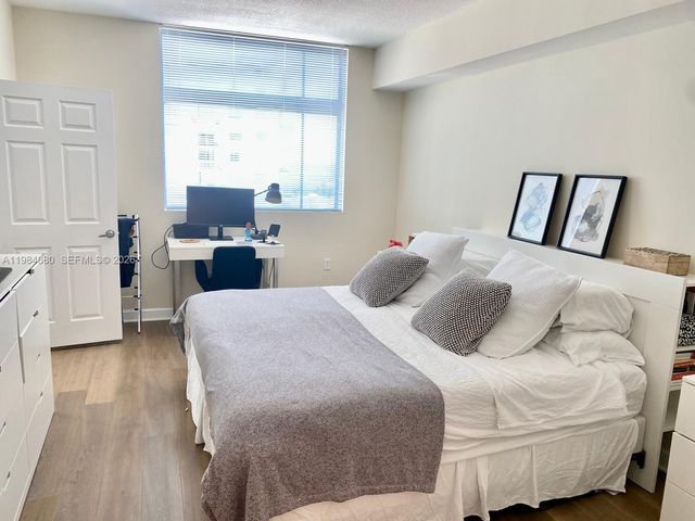 140 S Dixie Hwy 704, Hollywood, FL 33020