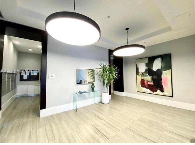 140 S Dixie Hwy 704, Hollywood, FL 33020