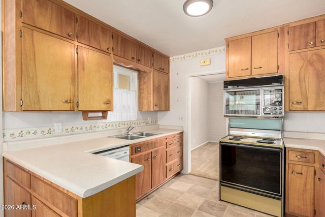 1112 N OLIVE Avenue, Casa Grande, AZ 85122