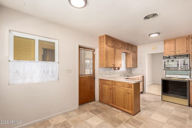 1112 N OLIVE Avenue, Casa Grande, AZ 85122