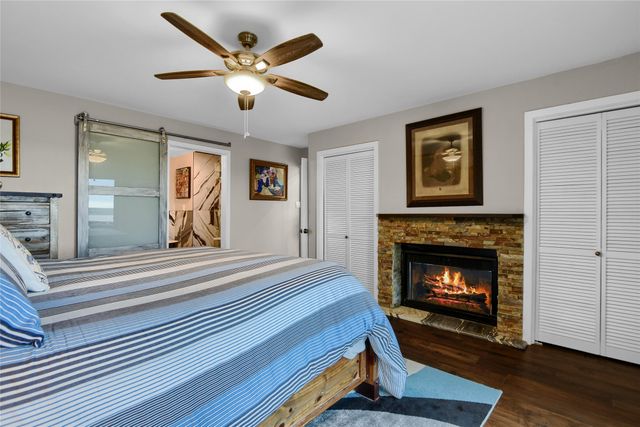 218 Island View Drive, Pottsboro, TX 75076