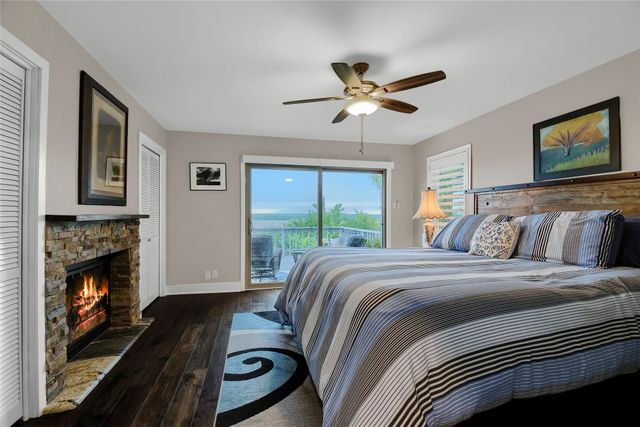 218 Island View Drive, Pottsboro, TX 75076