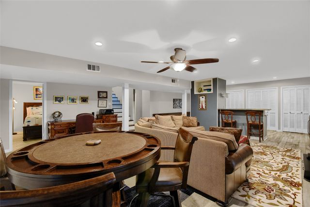 218 Island View Drive, Pottsboro, TX 75076