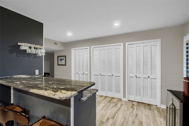 218 Island View Drive, Pottsboro, TX 75076