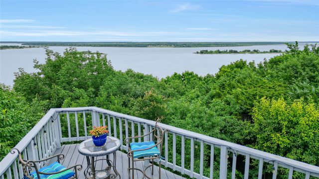 218 Island View Drive, Pottsboro, TX 75076