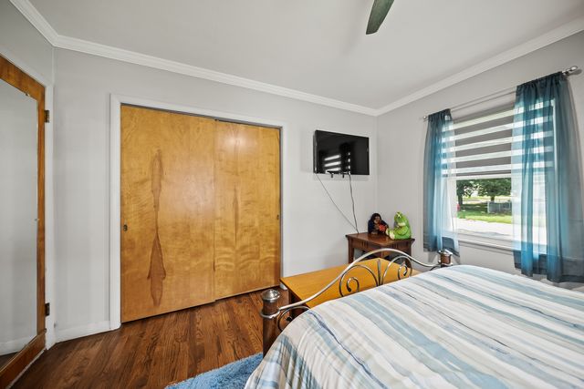 404 24th Avenue, East Moline, IL 61244