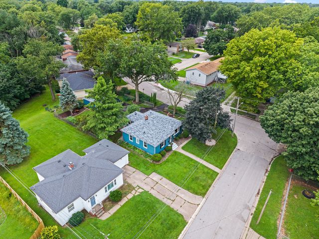 404 24th Avenue, East Moline, IL 61244