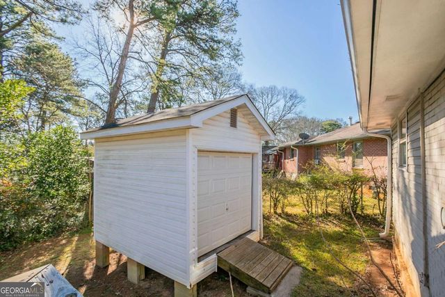 2190 Greystone Way, Decatur, GA 30032