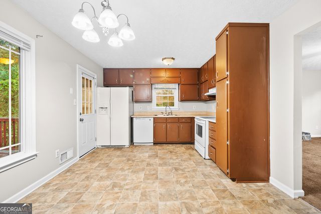 102 Jodeco Way, Stockbridge, GA 30281