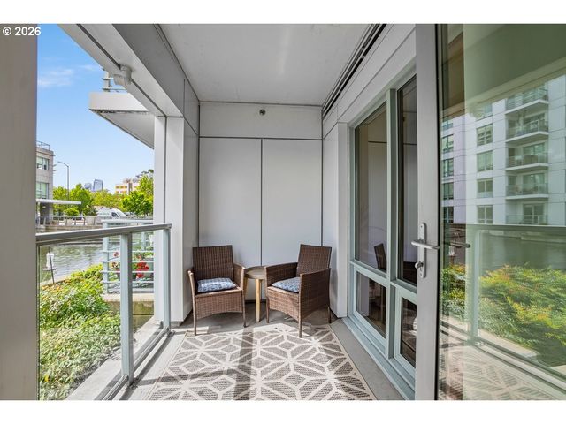 1310 Nw NAITO Pkwy 104A, Portland, OR 97209