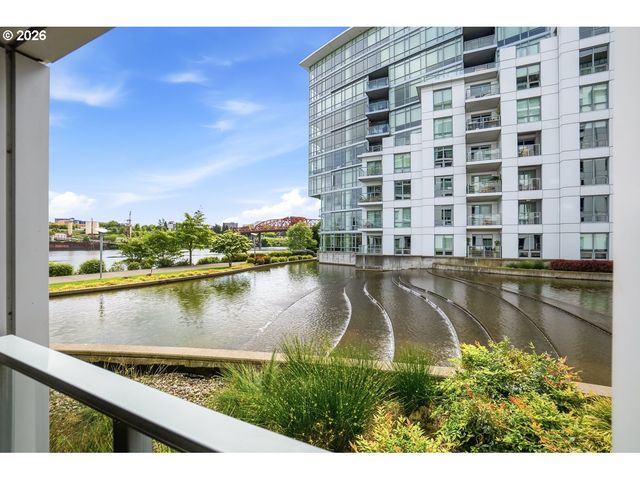 1310 Nw NAITO Pkwy 104A, Portland, OR 97209