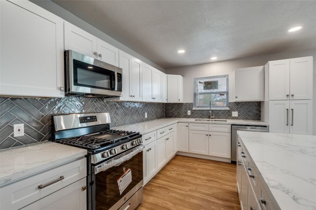 9535 Crestshire Drive, Dallas, TX 75227