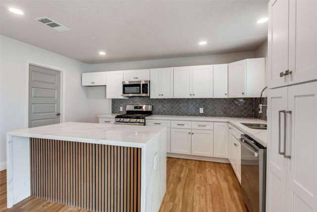 9535 Crestshire Drive, Dallas, TX 75227