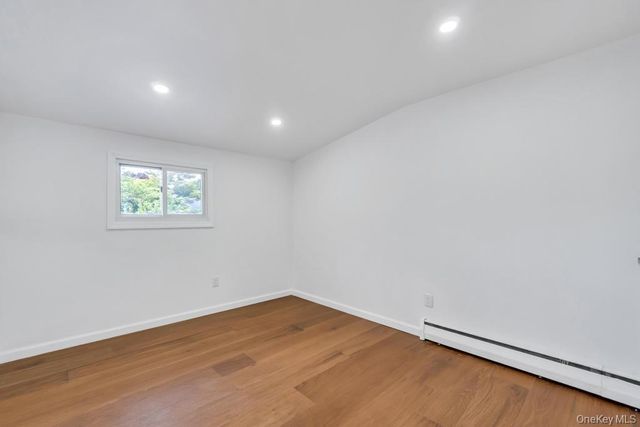 20 Howard Street, Hicksville, NY 11801