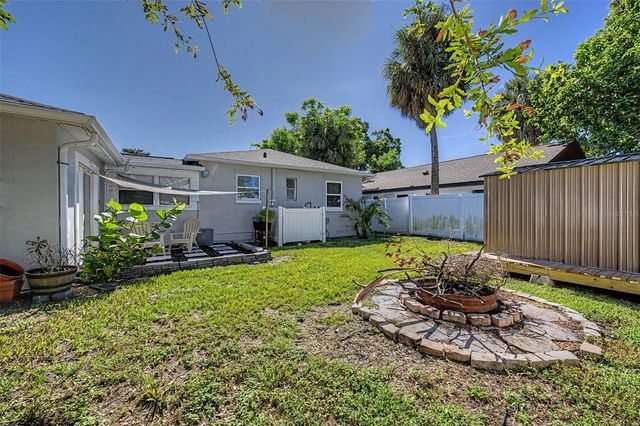 1001 QUEEN STREET S, St Petersburg, FL 33712