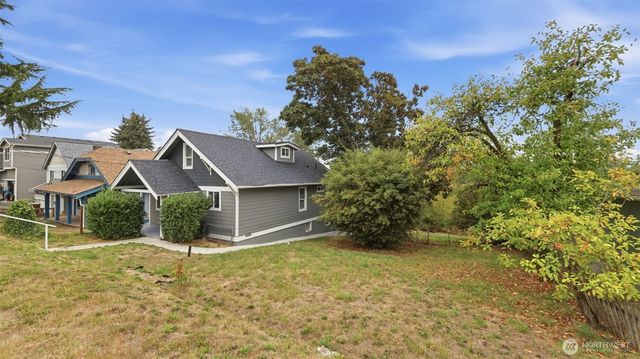 3315 E Grandview Avenue, Tacoma, WA 98404