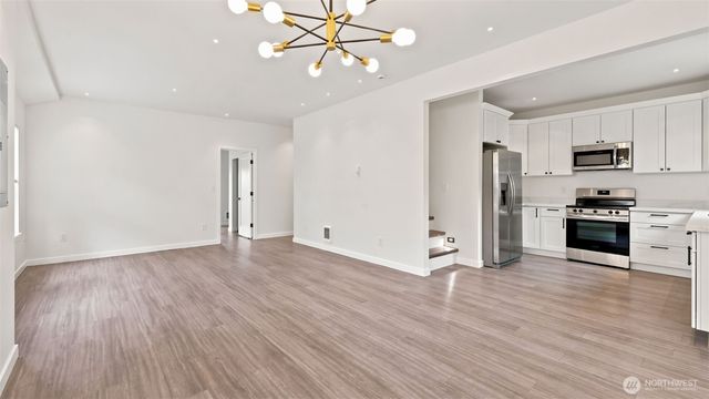 3315 E Grandview Avenue, Tacoma, WA 98404
