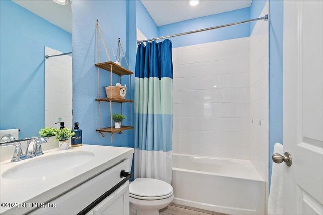 553 VISTA LAKE Circle, Ponte Vedra, FL 32081