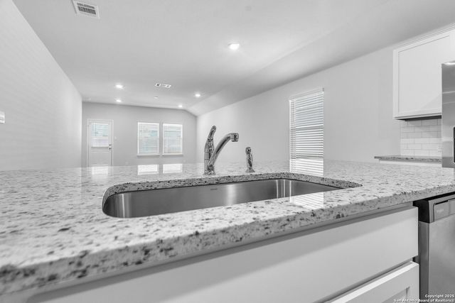 21231 Watercourse Way, San Antonio, TX 78266