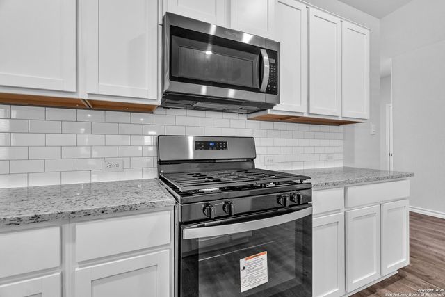 21231 Watercourse Way, San Antonio, TX 78266