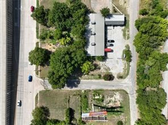 600 E Dashwood Street, Fort Worth, TX 76104