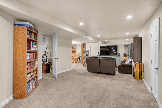 1259 S Winterhaven Dr, Pueblo West, CO 81007