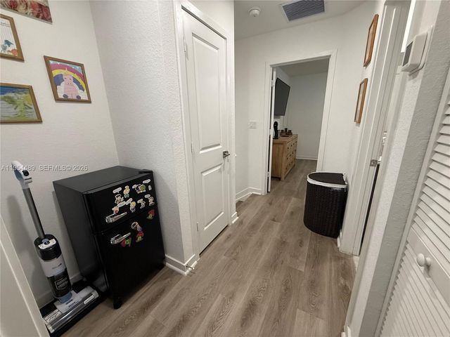 1043 SE 24th Ave, Homestead, FL 33035