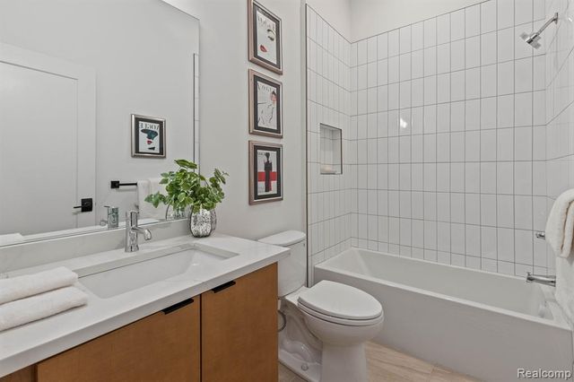 5232 Avery Street 3, Detroit, MI 48208