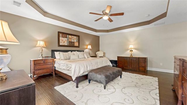 501 Lost Creek Drive, Woodstock, GA 30188