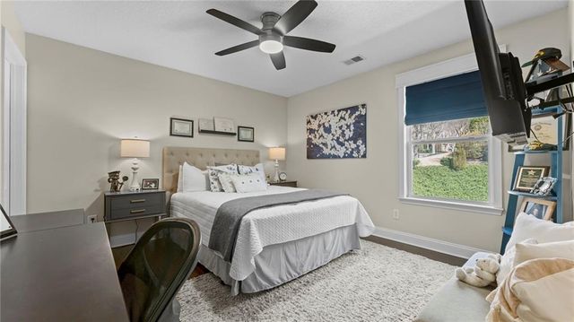 501 Lost Creek Drive, Woodstock, GA 30188