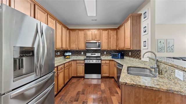 501 Lost Creek Drive, Woodstock, GA 30188