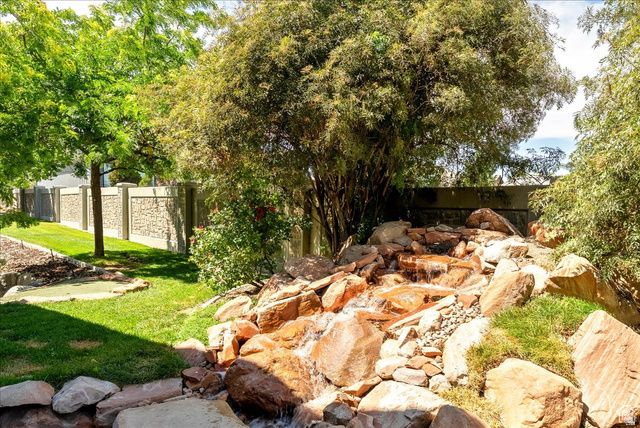 2602 W 11625 S, Riverton, UT 84095