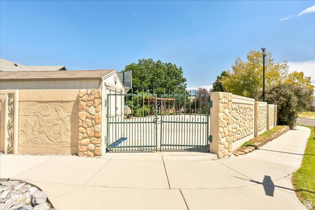 2602 W 11625 S, Riverton, UT 84095