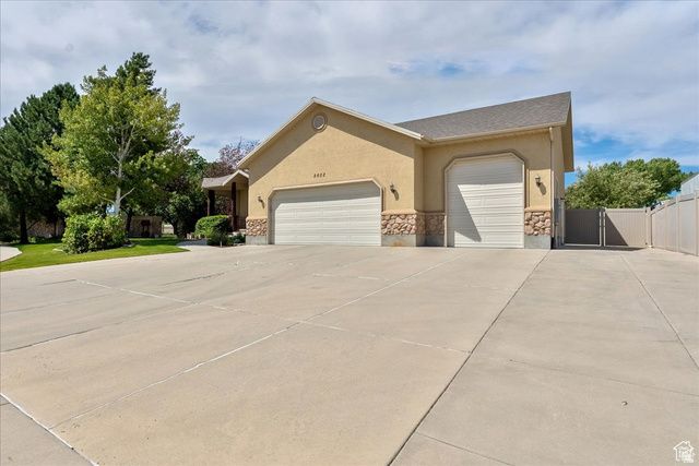 2602 W 11625 S, Riverton, UT 84095