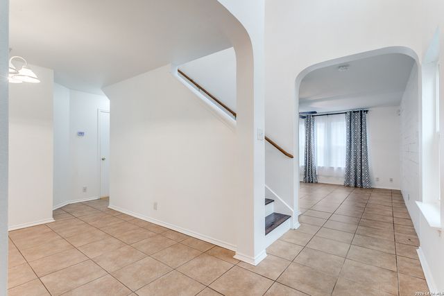 9038 Pinseeker, Selma, TX 78154