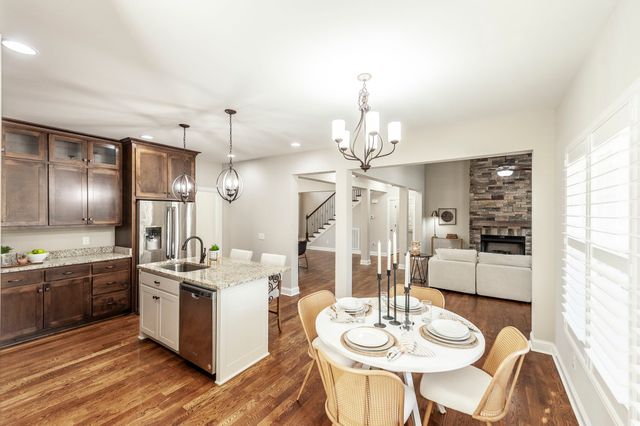 5563 Stacy Springs Rd, Springfield, TN 37172