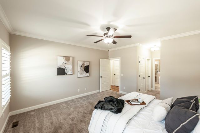 5563 Stacy Springs Rd, Springfield, TN 37172