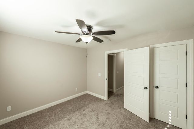 5563 Stacy Springs Rd, Springfield, TN 37172