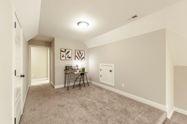 5563 Stacy Springs Rd, Springfield, TN 37172