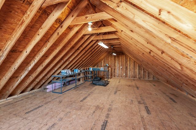 5563 Stacy Springs Rd, Springfield, TN 37172