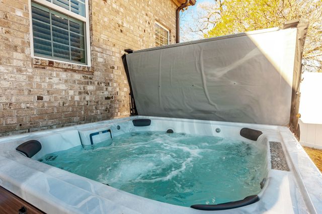 5563 Stacy Springs Rd, Springfield, TN 37172